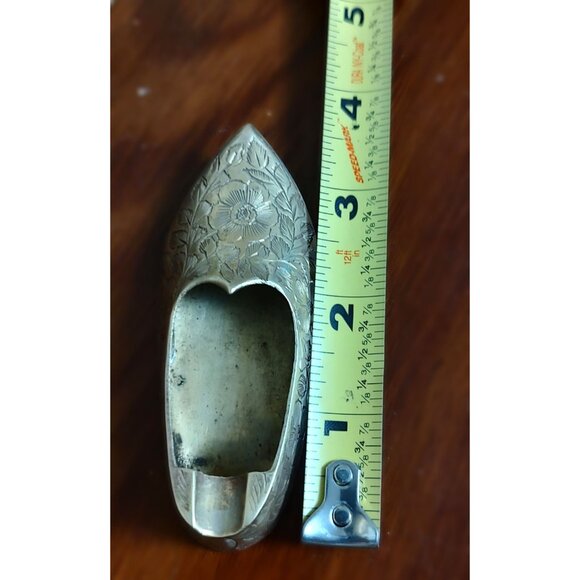 Set Of Vintage Brass Asian Slippers | Etched | Shelf Decor - Picture 10 of 10